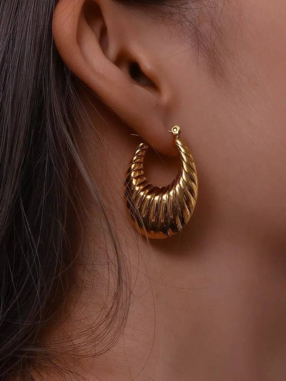 18K Gold Oval Croissant Chunky Earrings
